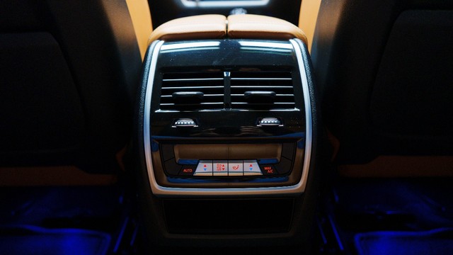 Second-hand 2022 BMW X5 xDrive 40i M Sport for sale in New Delhi-8