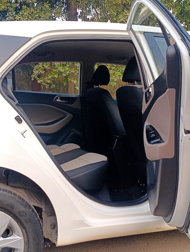 Second-hand 2019 Hyundai i20 Magna Plus BSIV for sale in New Delhi-19