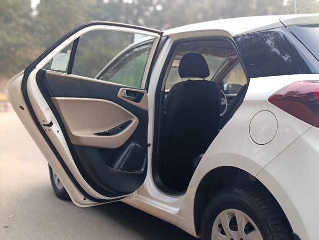 Second-hand 2019 Hyundai i20 Magna Plus BSIV for sale in New Delhi-16