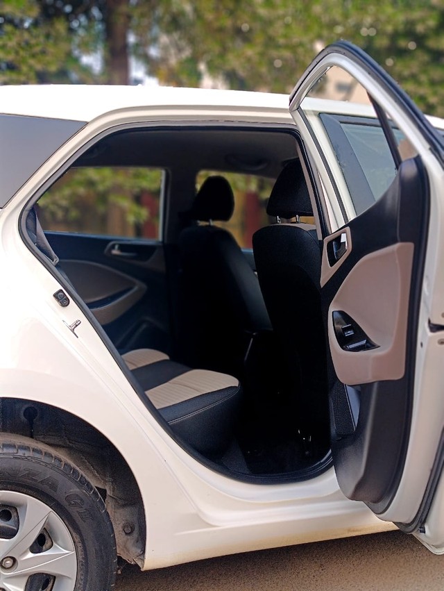 Second-hand 2019 Hyundai i20 Magna Plus BSIV for sale in New Delhi-17