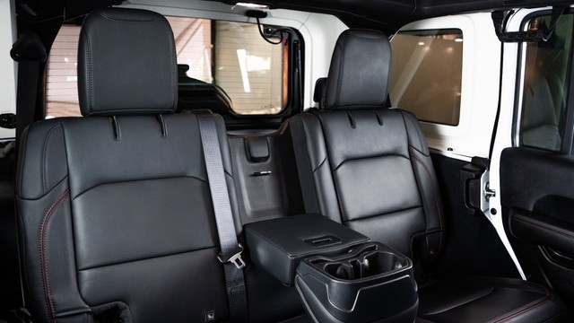 Second-hand 2025 Jeep Wrangler Rubicon for sale in New Delhi-17