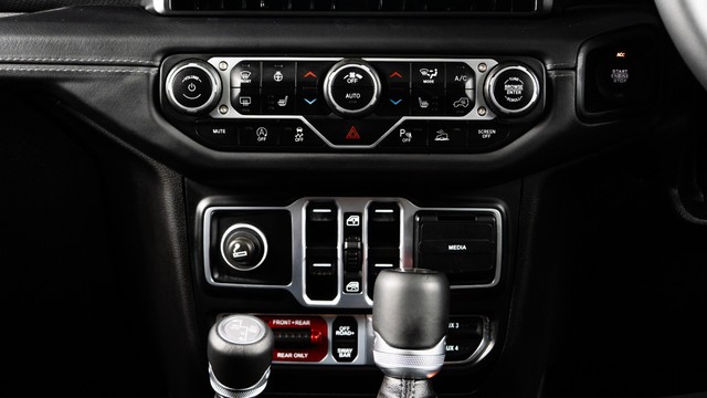 Second-hand 2025 Jeep Wrangler Rubicon for sale in New Delhi-4