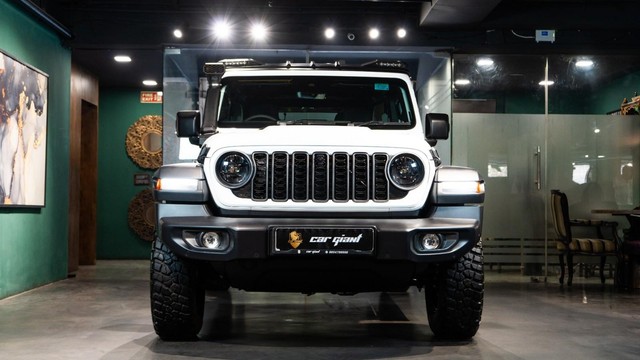Second-hand 2025 Jeep Wrangler Rubicon for sale in New Delhi-9