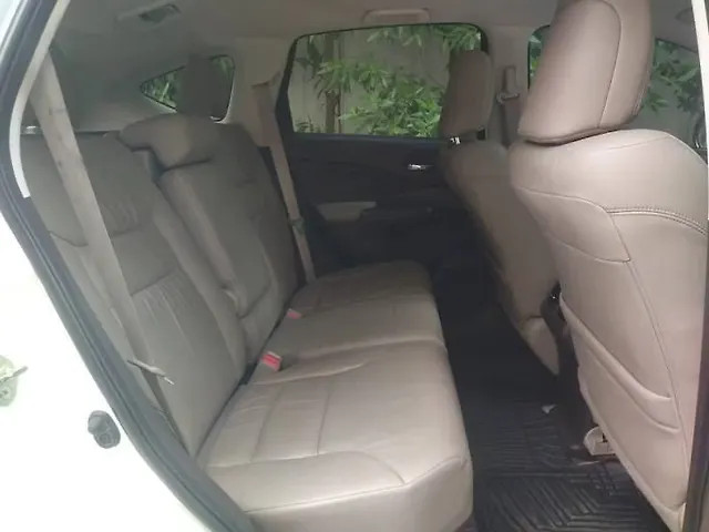 Honda CR-V 2.0L 2WD AT Second-hand 2016 Honda CR-V 2.0L 2WD AT for sale in Hyderabad-9