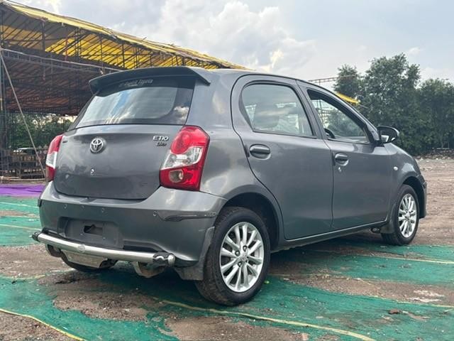 Second-hand 2016 Toyota Etios Liva 1.2 G for sale in New Delhi-8