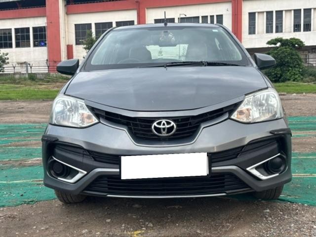 Second-hand 2016 Toyota Etios Liva 1.2 G for sale in New Delhi-3
