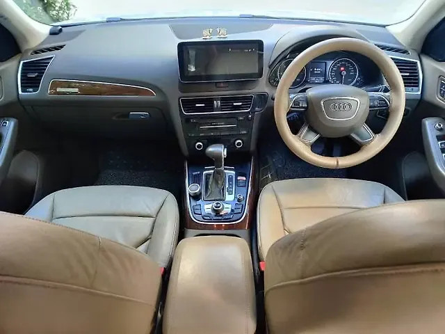 Second-hand 2015 Audi Q5 3.0 TDI Quattro for sale in Hyderabad-12