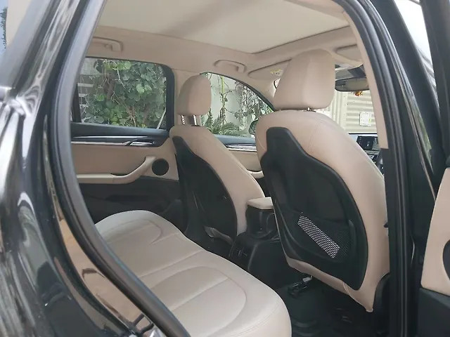 Second-hand 2021 BMW X1 sDrive20d xLine for sale in Hyderabad-8