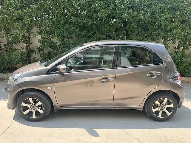 Second-hand 2012 Honda Brio E MT for sale in Hyderabad-3