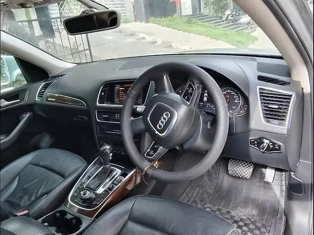 Second-hand 2011 Audi Q5 2.0 TDI for sale in Hyderabad-11