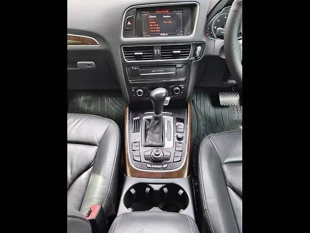 Second-hand 2011 Audi Q5 2.0 TDI for sale in Hyderabad-10