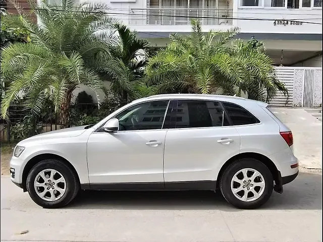 Second-hand 2011 Audi Q5 2.0 TDI for sale in Hyderabad-3
