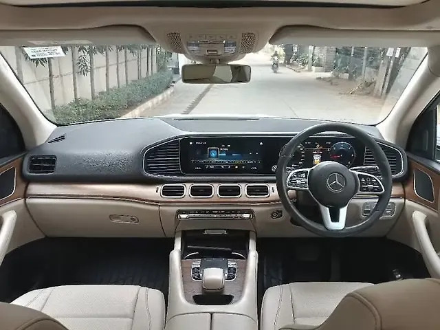 Second-hand 2020 Mercedes-Benz GLE 400 4MATIC for sale in Hyderabad-11