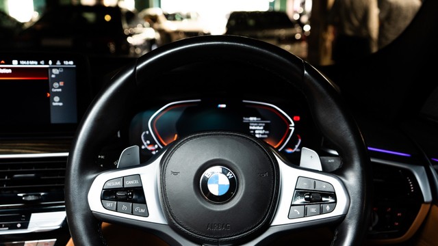 Second-hand 2024 BMW 6 Series GT 630i M Sport for sale in New Delhi-12