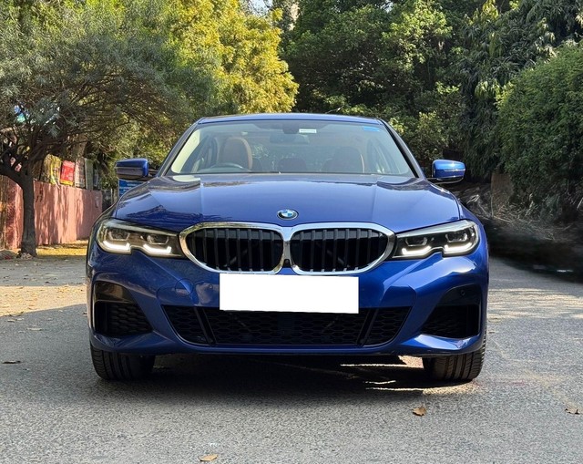 Second-hand 2021 BMW 3 Series 330i M Sport for sale in New Delhi-4