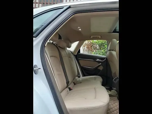 Audi Q3 2.0 TDI Quattro Premium Plus Second-hand 2014 Audi Q3 2.0 TDI Quattro Premium Plus for sale in Hyderabad-9