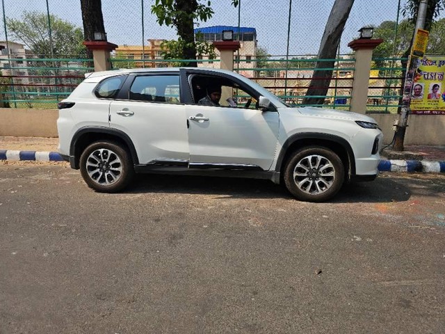 Second-hand 2023 Maruti Suzuki Grand Vitara Sigma for sale in Kolkata-1