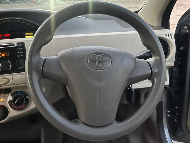 Second-hand 2014 Toyota Etios Liva G for sale in New Delhi-12