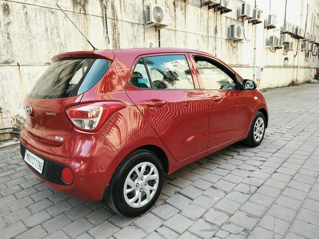 Hyundai Grand i10 Sportz Second-hand 2017 Hyundai Grand i10 Sportz for sale in Thane-1