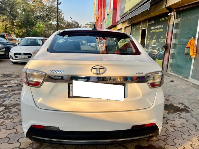 Second-hand 2022 Tata Tigor XZ Plus CNG BSVI for sale in Faridabad-3