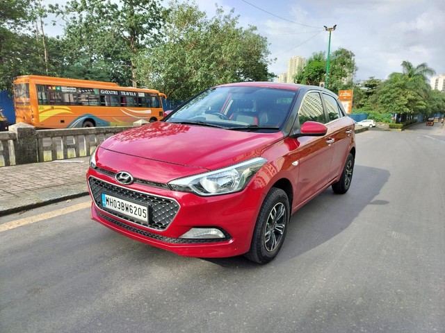 Hyundai i20 Magna 1.2 Second-hand 2015 Hyundai i20 Magna 1.2 for sale in Thane-3