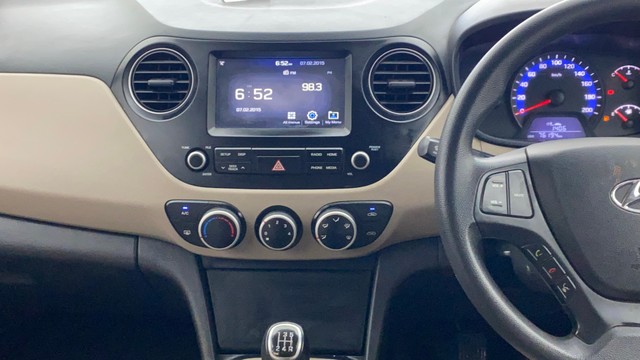 Hyundai Xcent 1.2 VTVT SX Second-hand 2017 Hyundai Xcent 1.2 VTVT SX for sale in Ahmedabad-4