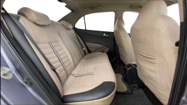 Hyundai Xcent 1.2 VTVT SX Second-hand 2017 Hyundai Xcent 1.2 VTVT SX for sale in Ahmedabad-2