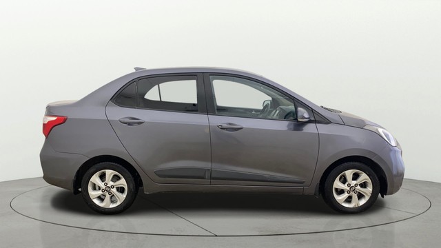 Hyundai Xcent 1.2 VTVT SX Second-hand 2017 Hyundai Xcent 1.2 VTVT SX for sale in Ahmedabad-12