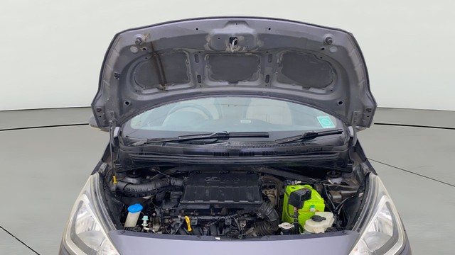 Hyundai Xcent 1.2 VTVT SX Second-hand 2017 Hyundai Xcent 1.2 VTVT SX for sale in Ahmedabad-19