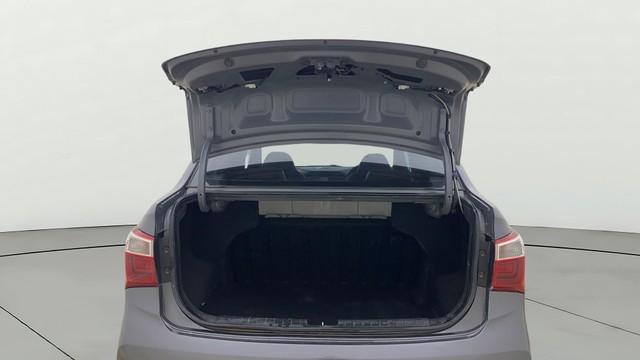 Hyundai Xcent 1.2 VTVT SX Second-hand 2017 Hyundai Xcent 1.2 VTVT SX for sale in Ahmedabad-0