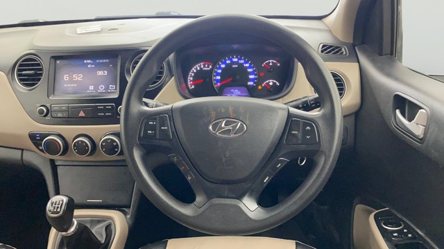 Hyundai Xcent 1.2 VTVT SX Second-hand 2017 Hyundai Xcent 1.2 VTVT SX for sale in Ahmedabad-1