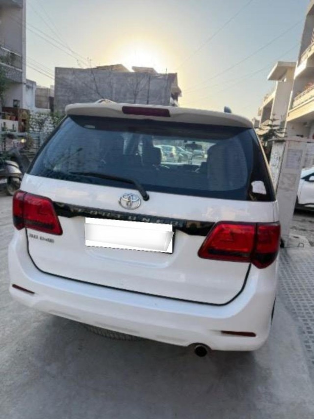 Second-hand 2015 Toyota Fortuner 4x2 Manual for sale in Kharar-6