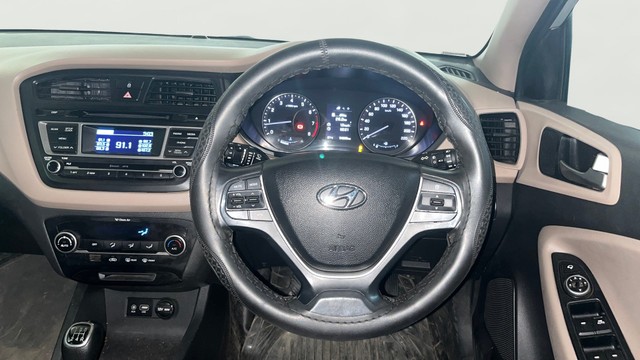 Second-hand 2015 Hyundai i20 Asta 1.2 for sale in Gurgaon-4