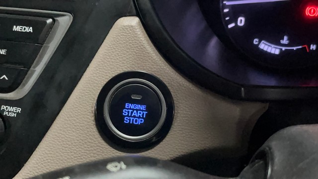 Second-hand 2015 Hyundai i20 Asta 1.2 for sale in Gurgaon-9