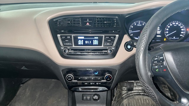 Second-hand 2015 Hyundai i20 Asta 1.2 for sale in Gurgaon-2