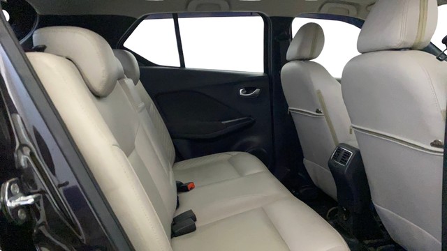 Second-hand 2021 Nissan Kicks 1.5 XV for sale in Gurgaon-16