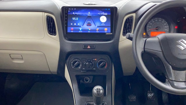 Second-hand 2021 Maruti Suzuki Wagon R CNG LXI for sale in Ahmedabad-22