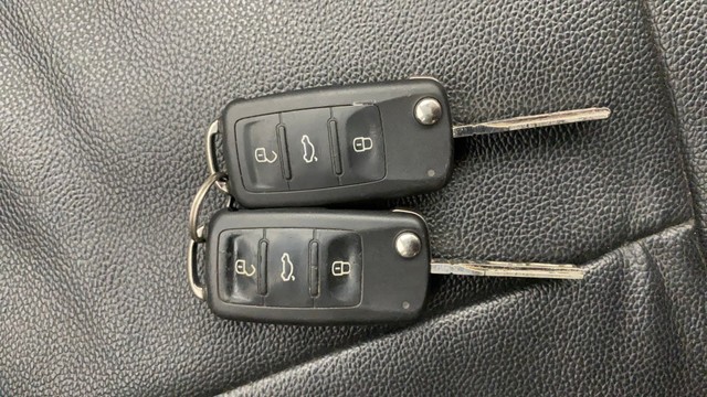 Second-hand 2018 Volkswagen Polo 1.0 MPI Highline Plus for sale in Hyderabad-9