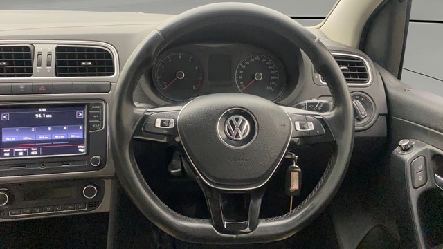 Second-hand 2018 Volkswagen Polo 1.0 MPI Highline Plus for sale in Hyderabad-7