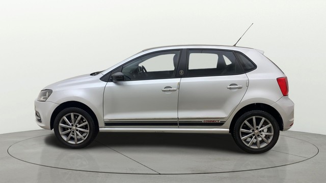 Second-hand 2018 Volkswagen Polo 1.0 MPI Highline Plus for sale in Hyderabad-16