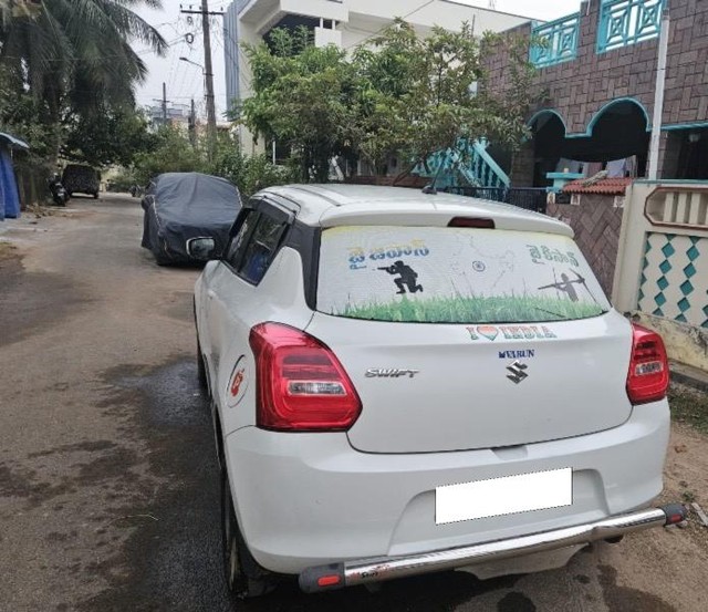 Second-hand 2018 Maruti Suzuki Swift AMT VXI for sale in Vizianagaram-3