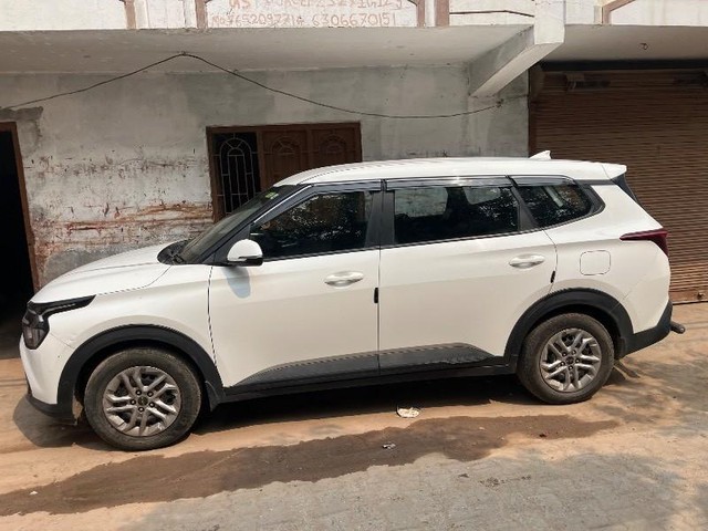 Second-hand 2025 Kia Carens Premium Opt Diesel for sale in Jaunpur-4