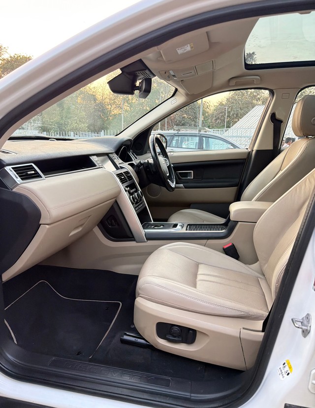 Second-hand 2017 Land Rover Discovery Sport Si4 HSE for sale in New Delhi-13
