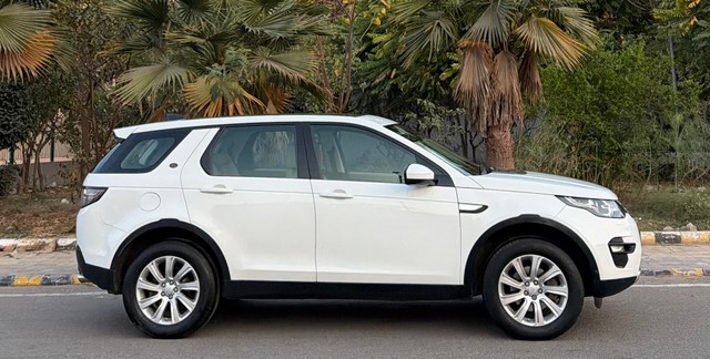 Second-hand 2017 Land Rover Discovery Sport Si4 HSE for sale in New Delhi-1