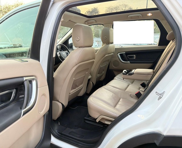 Second-hand 2017 Land Rover Discovery Sport Si4 HSE for sale in New Delhi-6