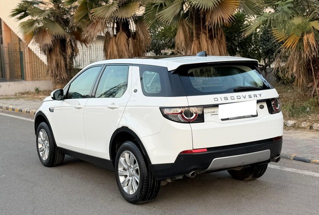 Second-hand 2017 Land Rover Discovery Sport Si4 HSE for sale in New Delhi-4