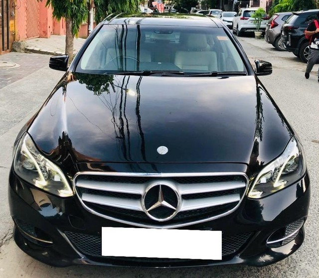 Second-hand 2017 Mercedes-Benz E-Class E250 CDI Avantgarde for sale in New Delhi-3