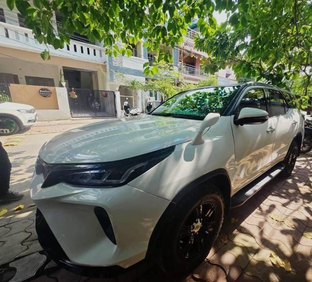Toyota Fortuner 2.8 2WD AT Second-hand 2020 Toyota Fortuner 2.8 2WD AT for sale in Indore-4
