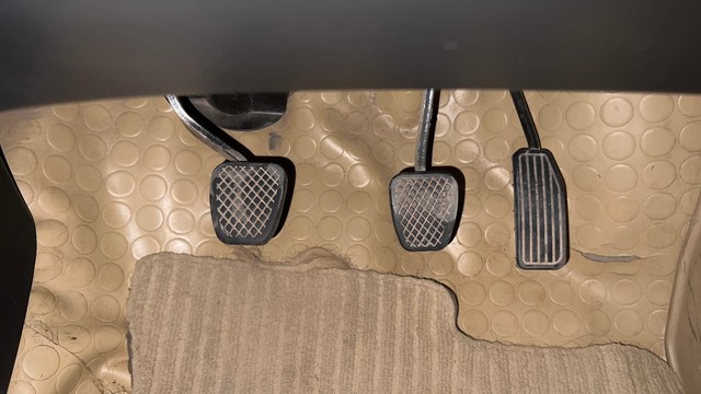 Second-hand 2015 Honda Amaze VX i-VTEC for sale in Mysore-14