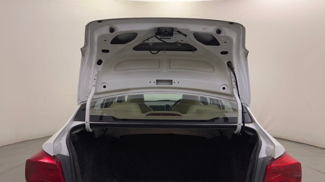 Second-hand 2015 Honda Amaze VX i-VTEC for sale in Mysore-27